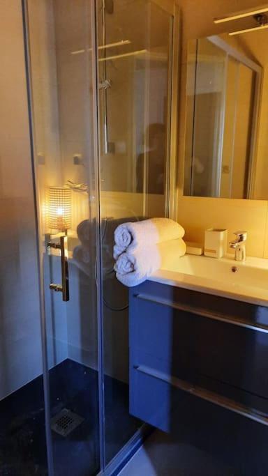 Ferienhaus Maison De Pecheur Renovee Avec Cour Proche Du Port Les Sables-dʼOlonne