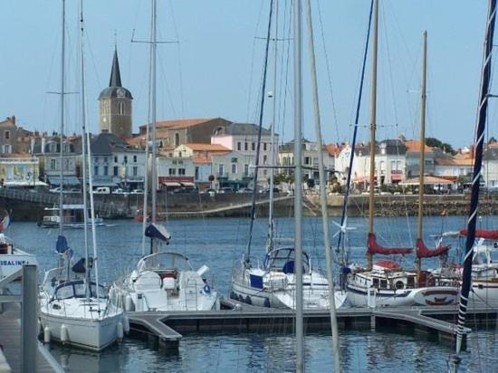 Maison De Pecheur Renovee Avec Cour Proche Du Port Holiday home *